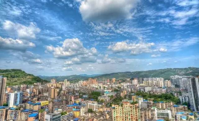 天府之国，四川多彩文化之旅